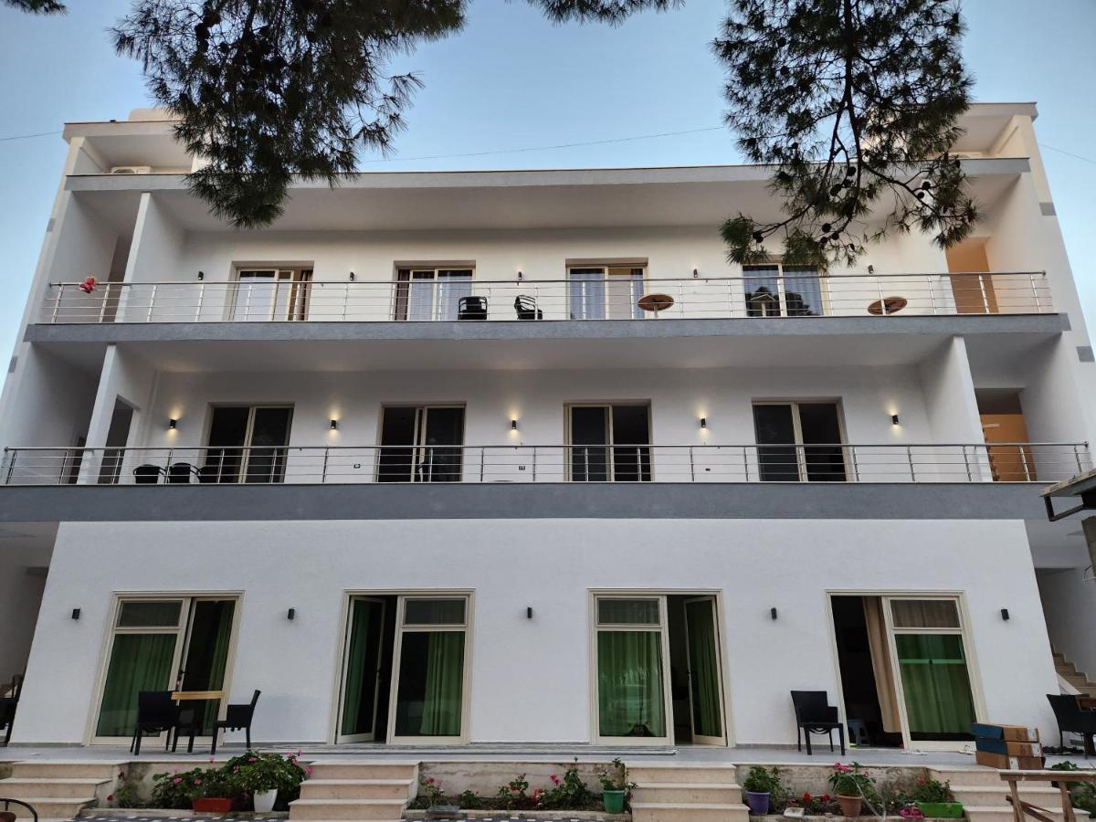 Sea Front Villa Vlorë Exterior foto