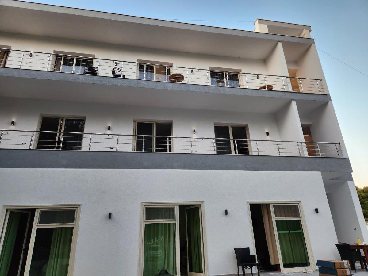 Sea Front Villa Vlorë Exterior foto